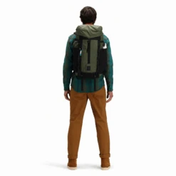 Topo Designs Mountain Pack 28L -Urban Trail Cheap Store F22 M Mountain Multi Look2 Back 1 1 dbc92225 d1a6 4062 9cc5 530295429d40