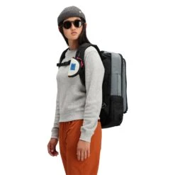 Topo Designs Global Travel Bag 30L -Urban Trail Cheap Store F22 W Global BrickCoral Look1 Detail 5