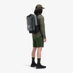 Topo Designs Global Travel Bag 30L -Urban Trail Cheap Store S22 M GlobalBag 30L Look3 Olive FullLayer Detail 1